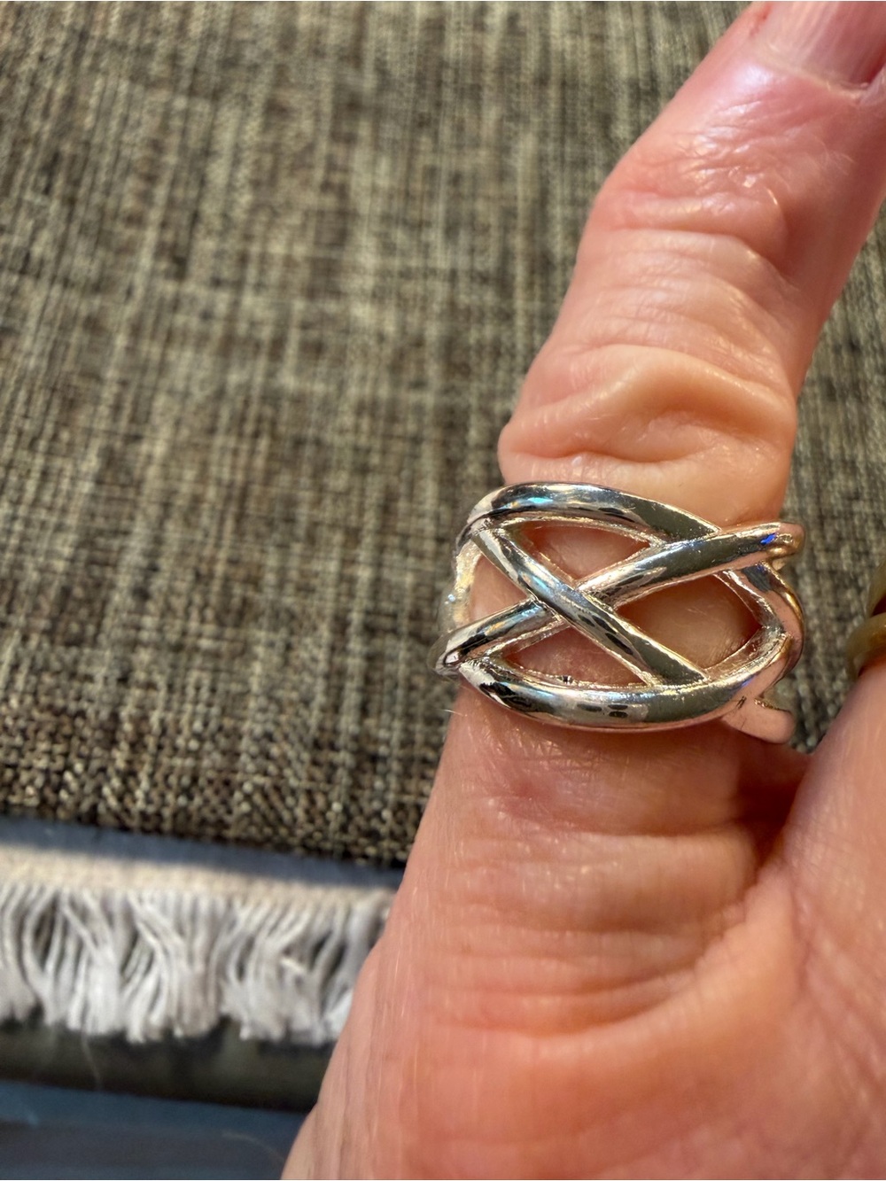 New Silver Tone Multi-Band Crisscross Crossover Band Ring No Stone Size 6